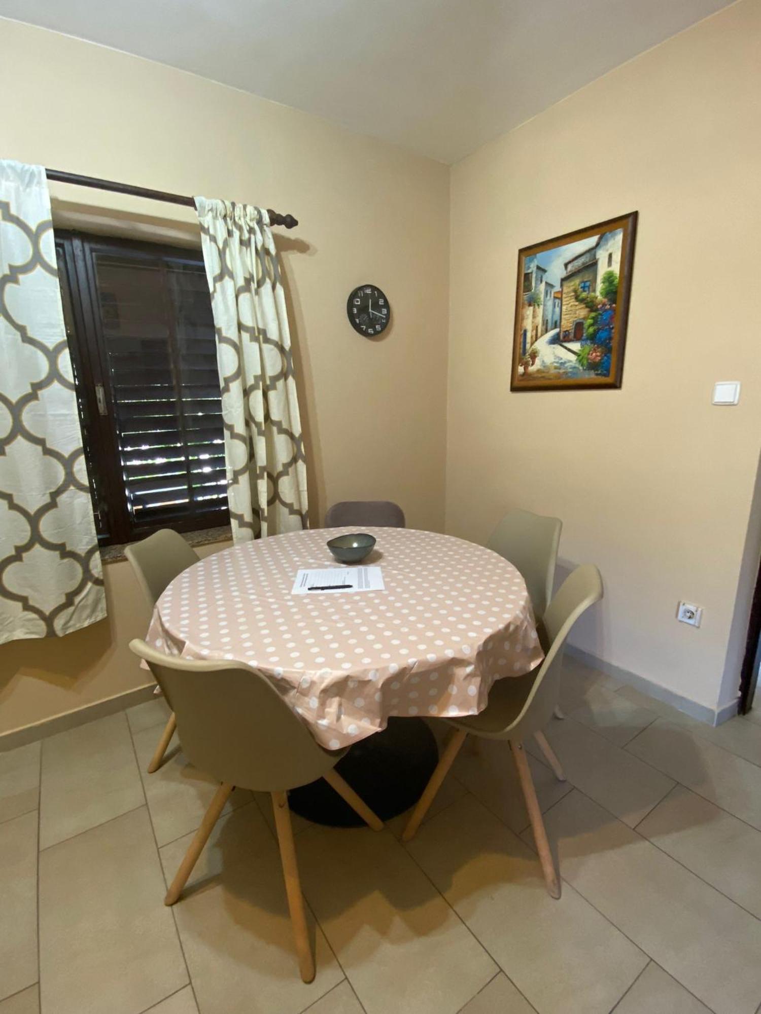 Apartmani Marija Povljana Zewnętrze zdjęcie